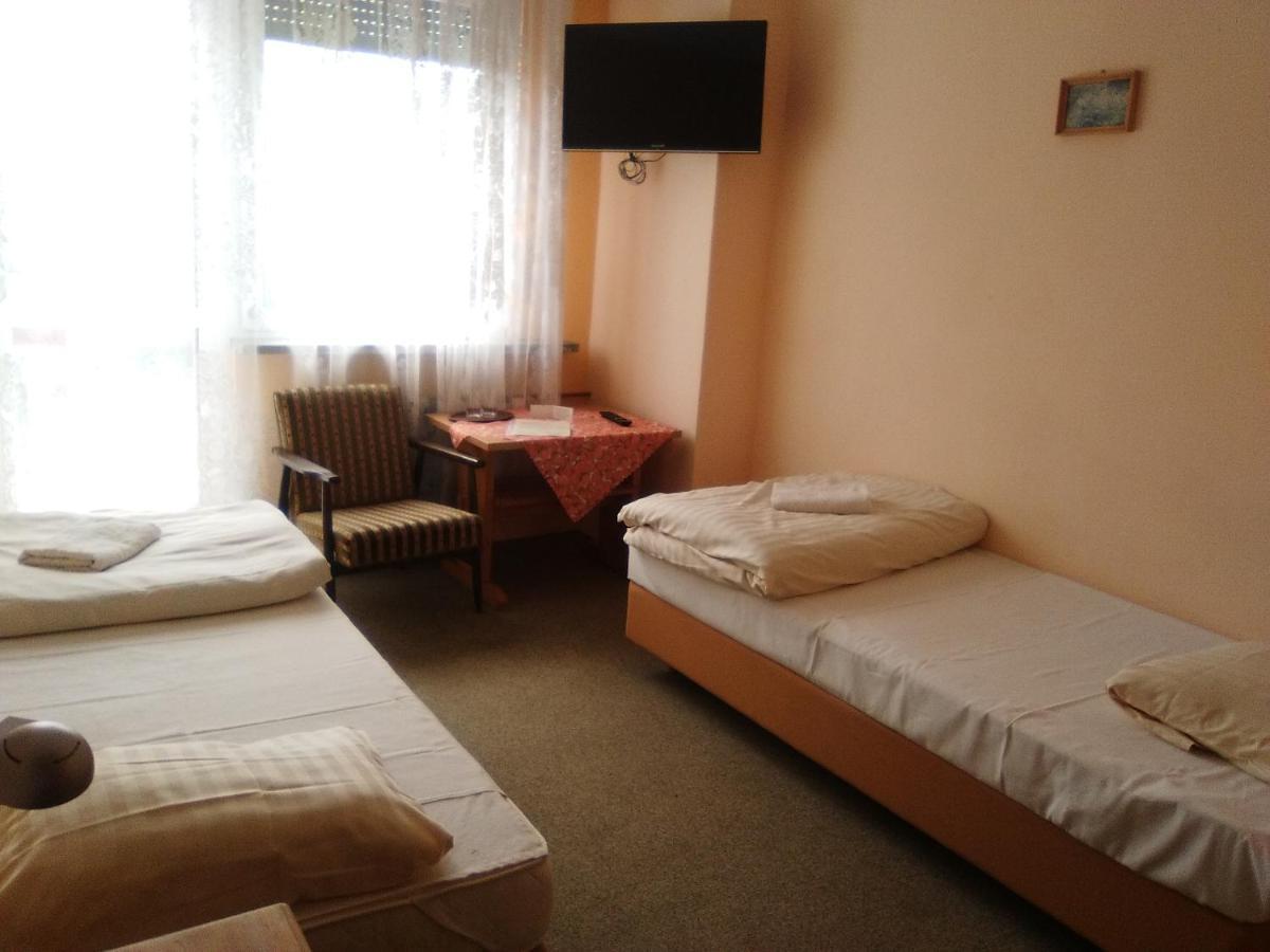 Osrodek Wypoczynkowy " Bieszczady" Otel Myczkowce Dış mekan fotoğraf