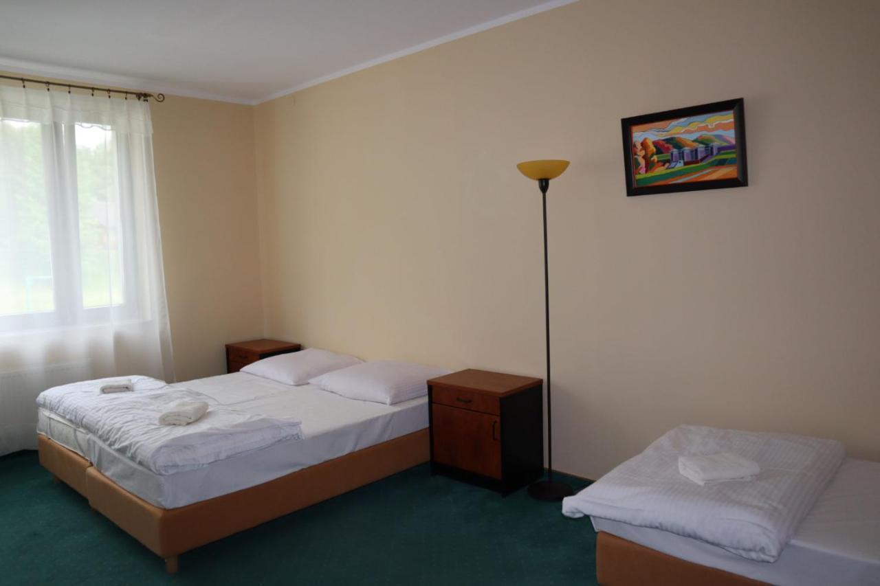 Osrodek Wypoczynkowy " Bieszczady" Otel Myczkowce Dış mekan fotoğraf